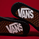 VANS HYLANE / TRIPLE BLACK