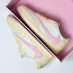 AIR JORDAN 1 RETRO LOW / TRAVIS SCOTT SHY PINK