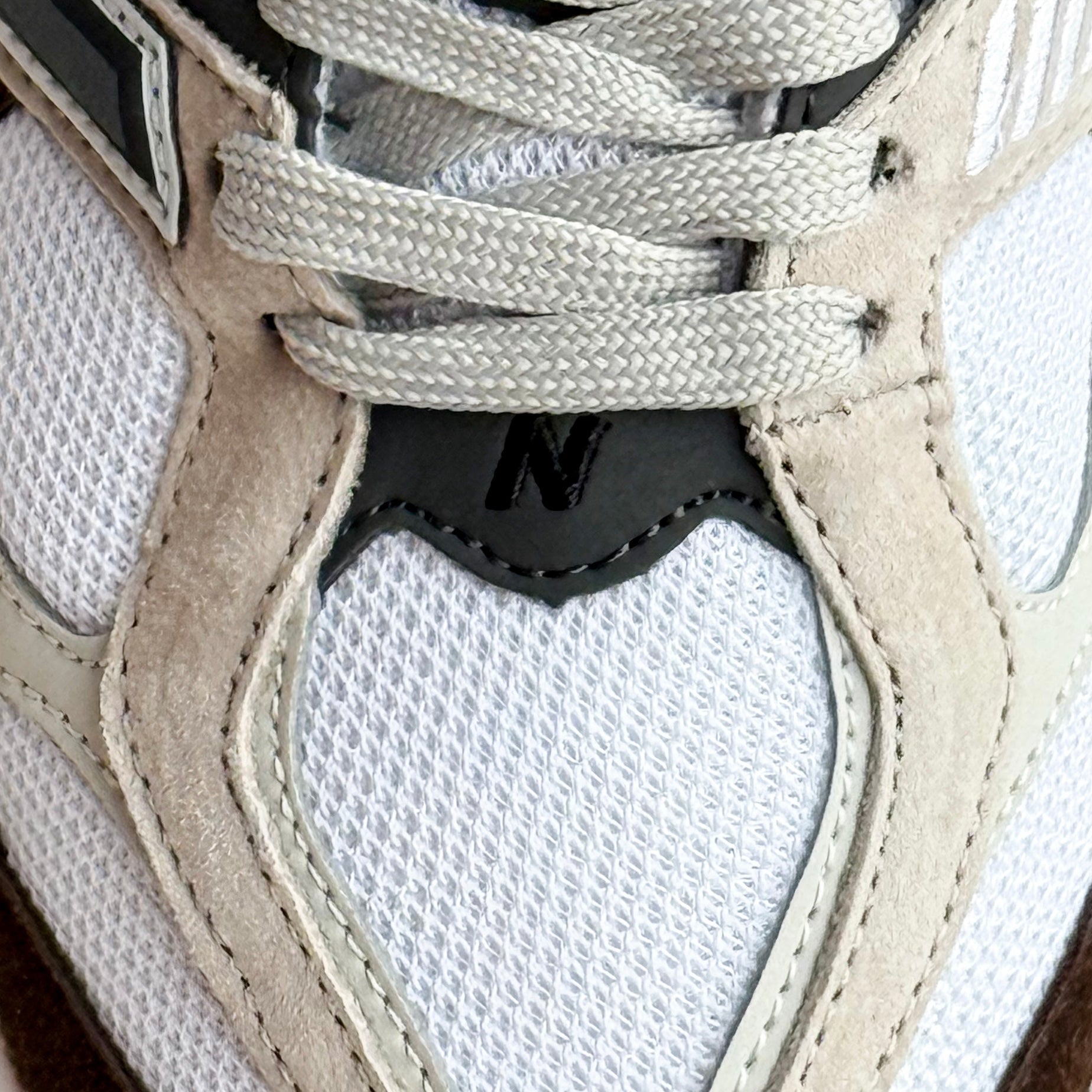 NEW BALANCE 9060 / SEA SALT