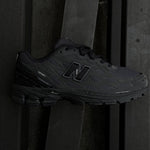 NEW BALANCE 1906W / BLACK SILVER METALLIC