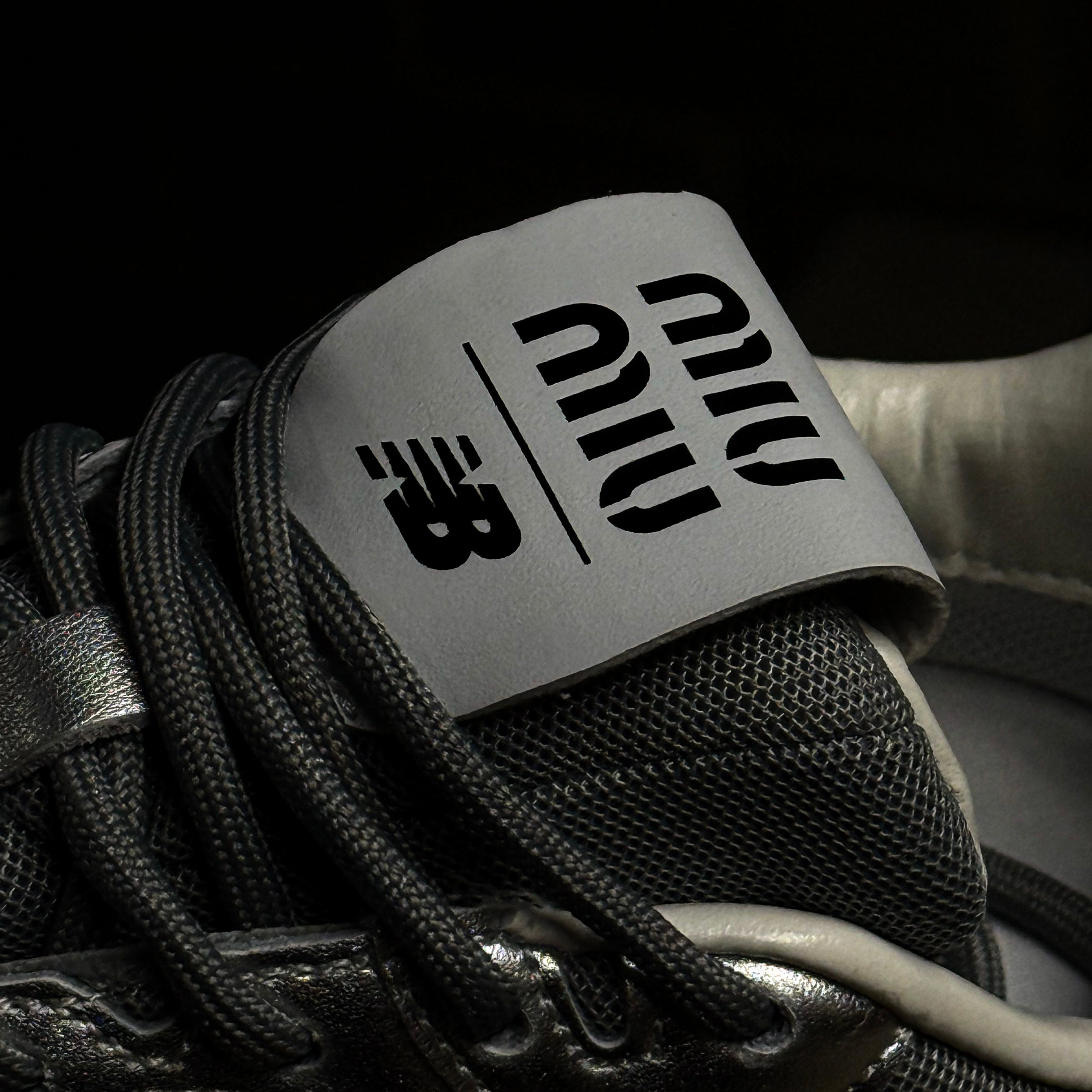 NEW BALANCE 530 MIU MIU / SILVER