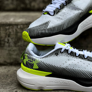 UNDER ARMOUR HOVR / WHITE GREEN