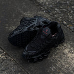 NIKE SHOX TL / BLACK METALLIC