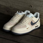 NIKE AIR FORCE 1 / UNDEFEATED