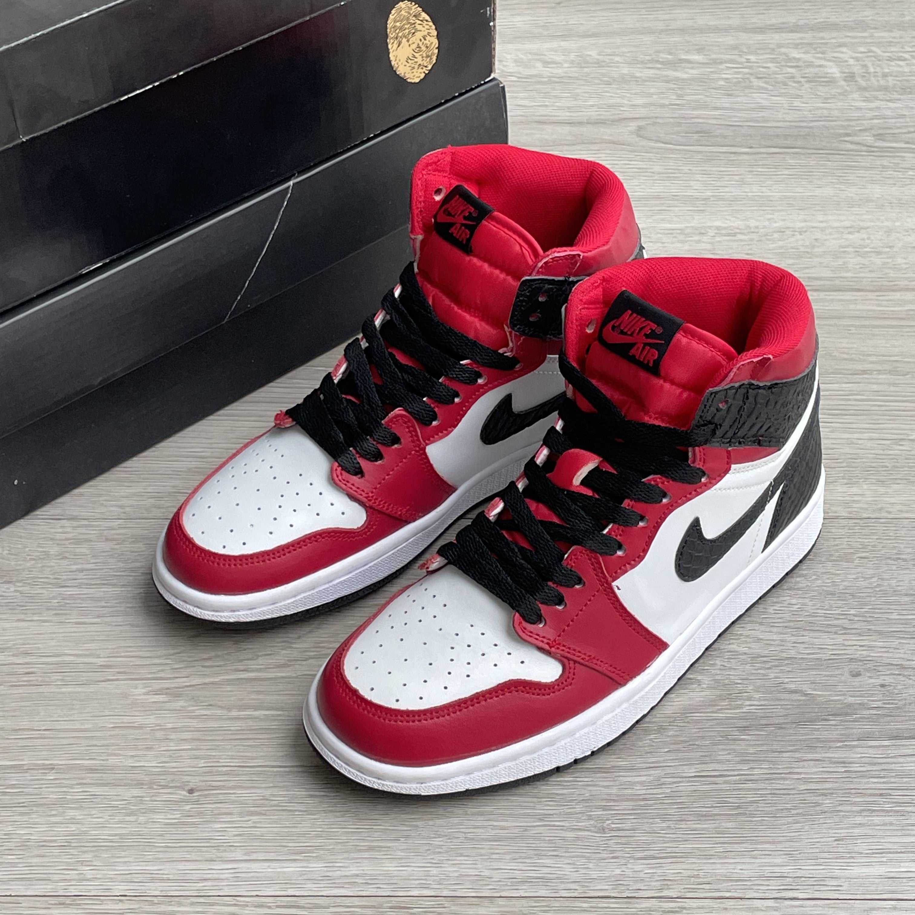 Air Jordan I / Satin Snake - High