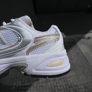 New Balance 530 / White Gold