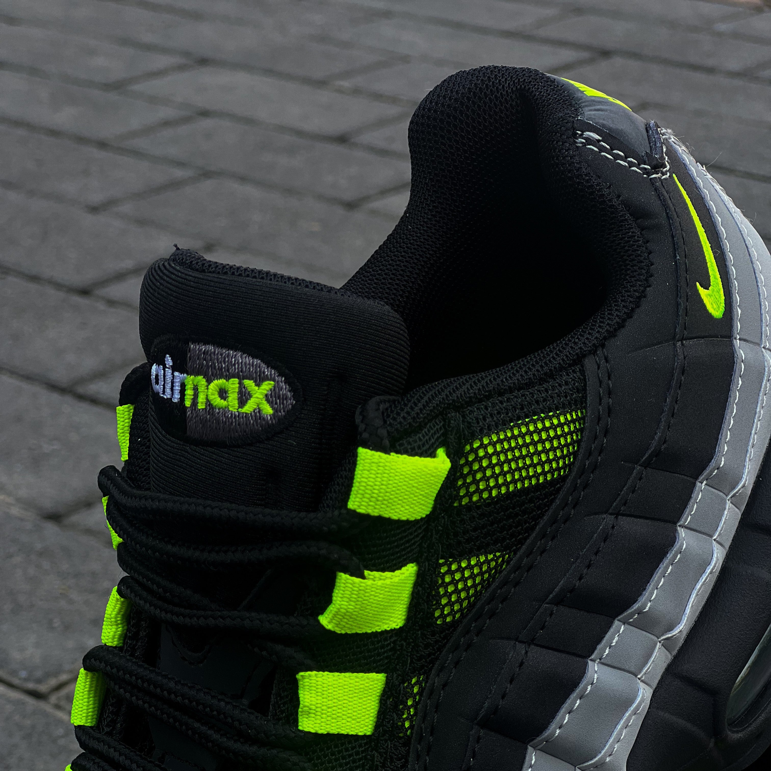 Nike Air Max 95' / Black Volt