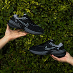 NIKE V2K RUN / Carbon Black