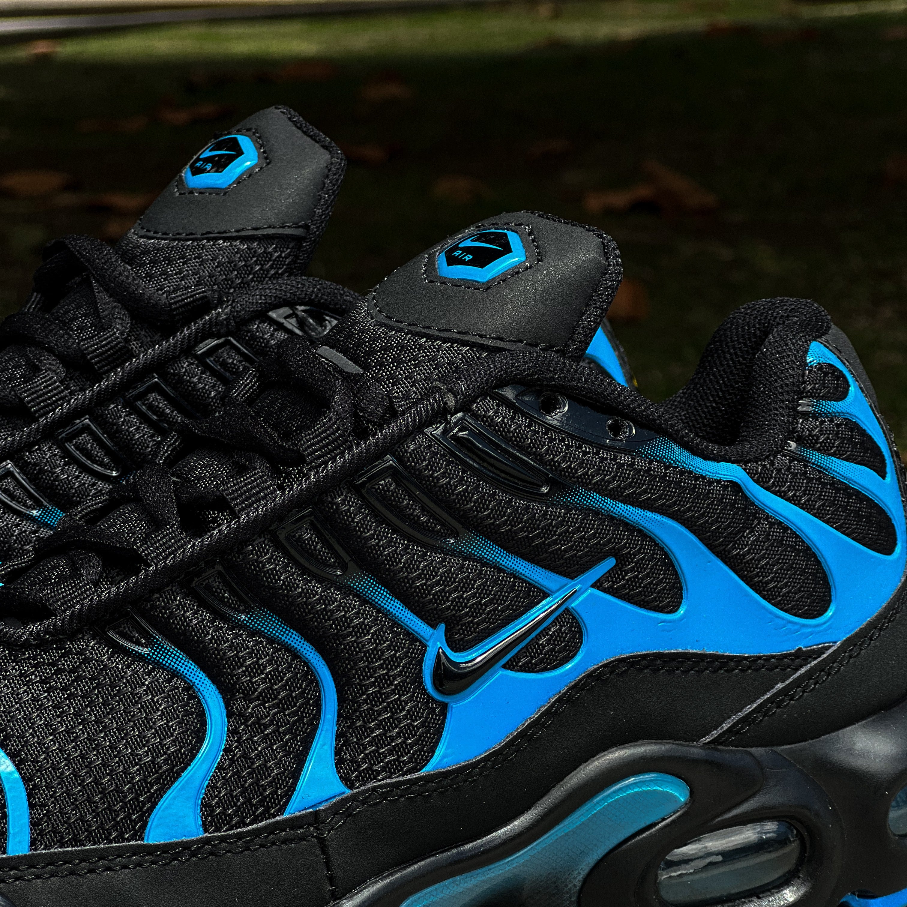 Nike Air Max Plus TN / Black Univesity