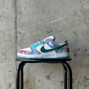 NIKE DUNK SB / Futura Laboratories Bleached Aqua - Low
