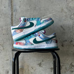 NIKE DUNK SB / Futura Laboratories Bleached Aqua - Low