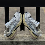 NIKE V2K RUN / Pure Platinum
