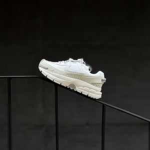 Nike Zoom Vomero / Roam White