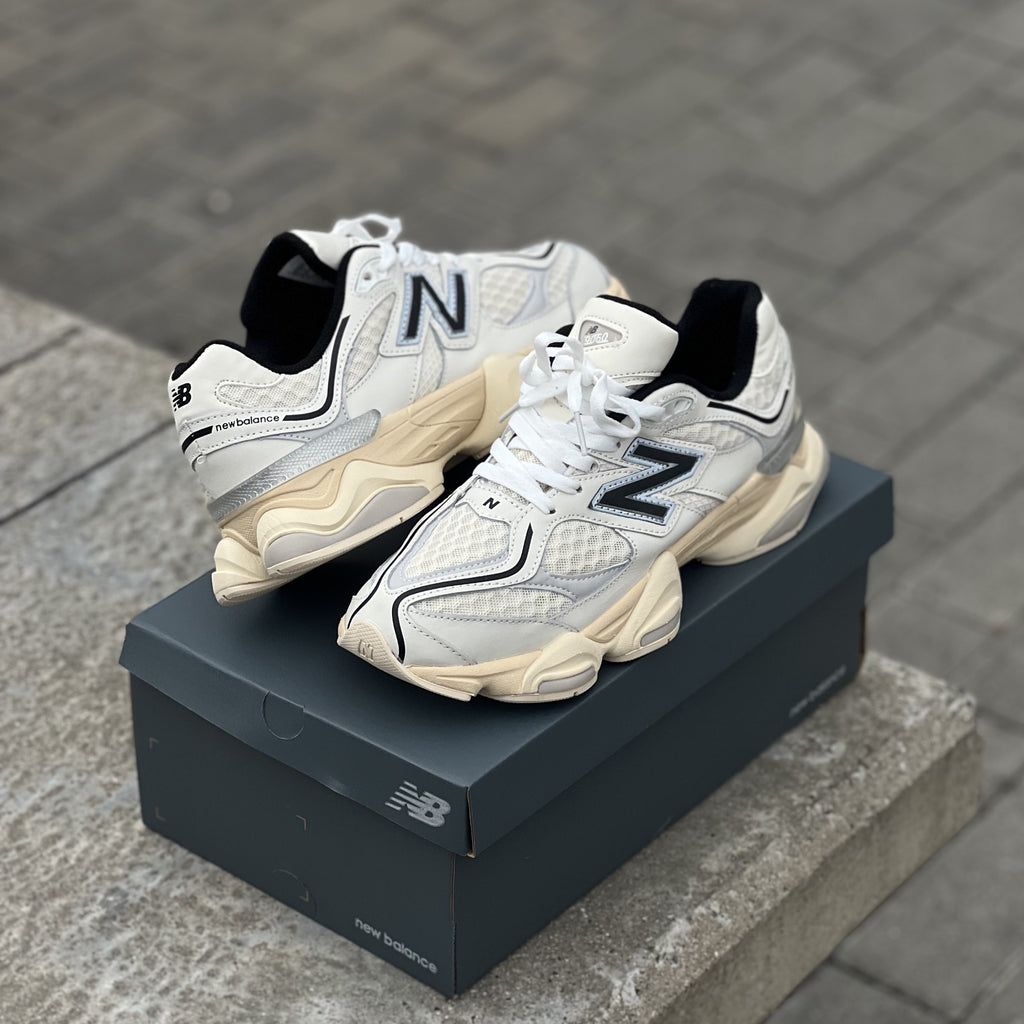 New Balance 9060 / Turtledove Black Silver Metallic