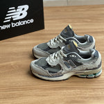 New Balance 2002R / Pack Rain