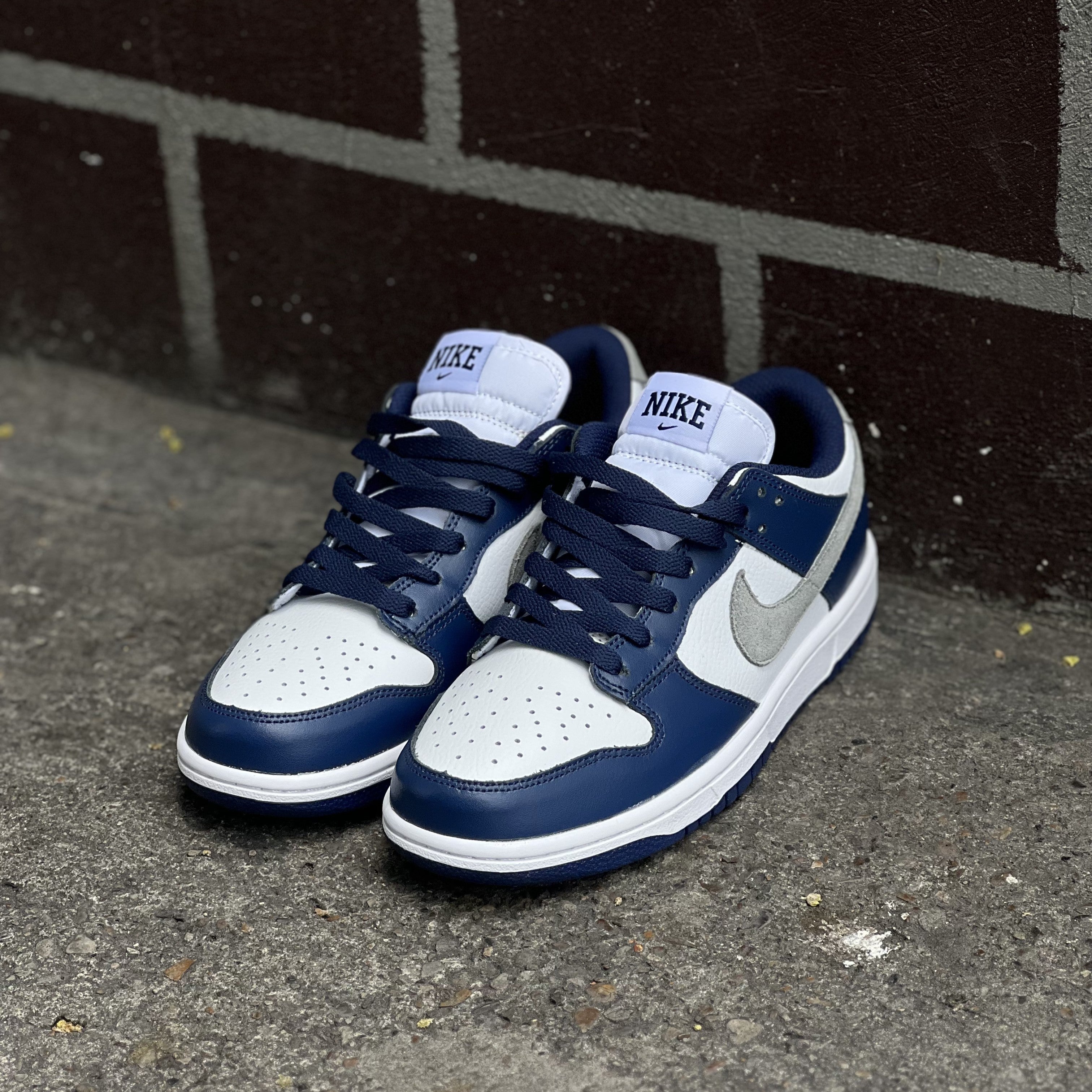 NIKE DUNK / Midnight Navy - Low