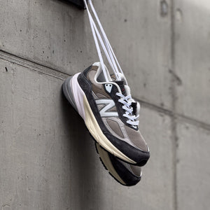 New Balance 990 / Castlerock con Moonrock - V6