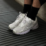 NEW BALANCE 740 / White Silver