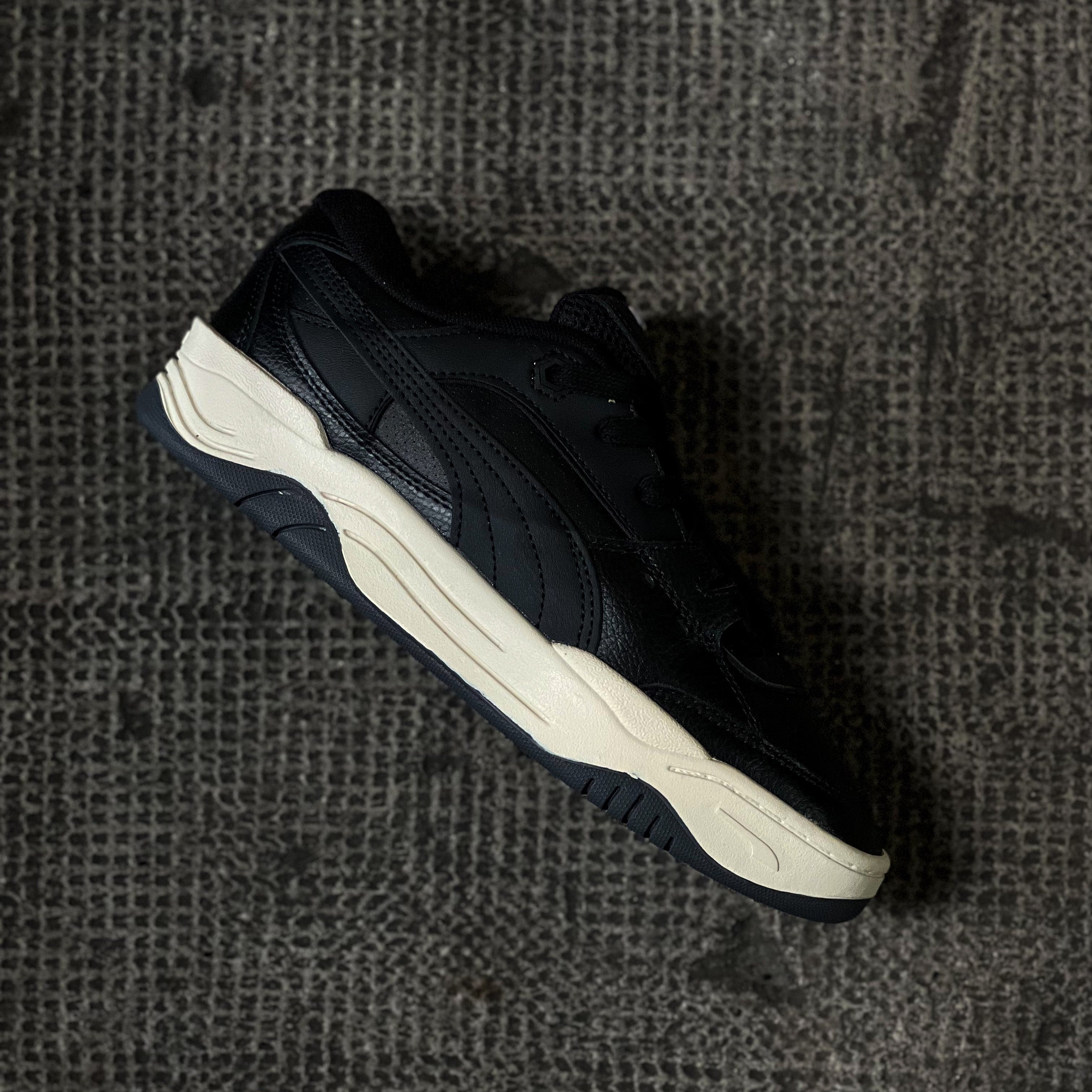 PUMA 180 / BLACK