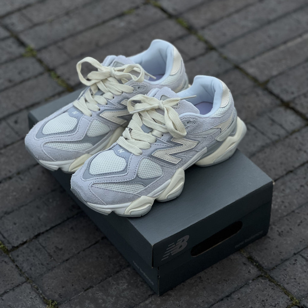 New Balance 9060 / Quartz Grey