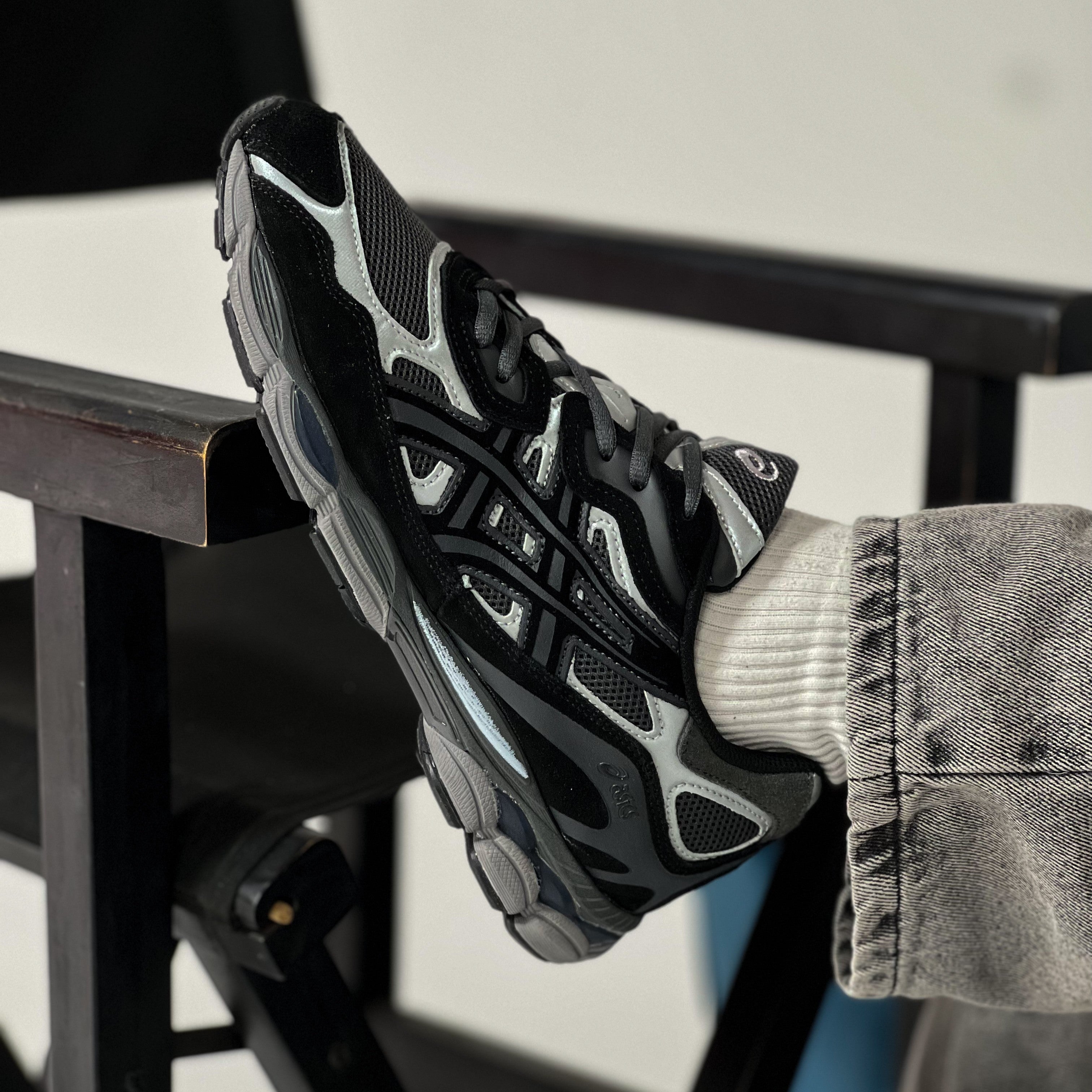 ASICS Gel-NYC / Graphite Grey Black