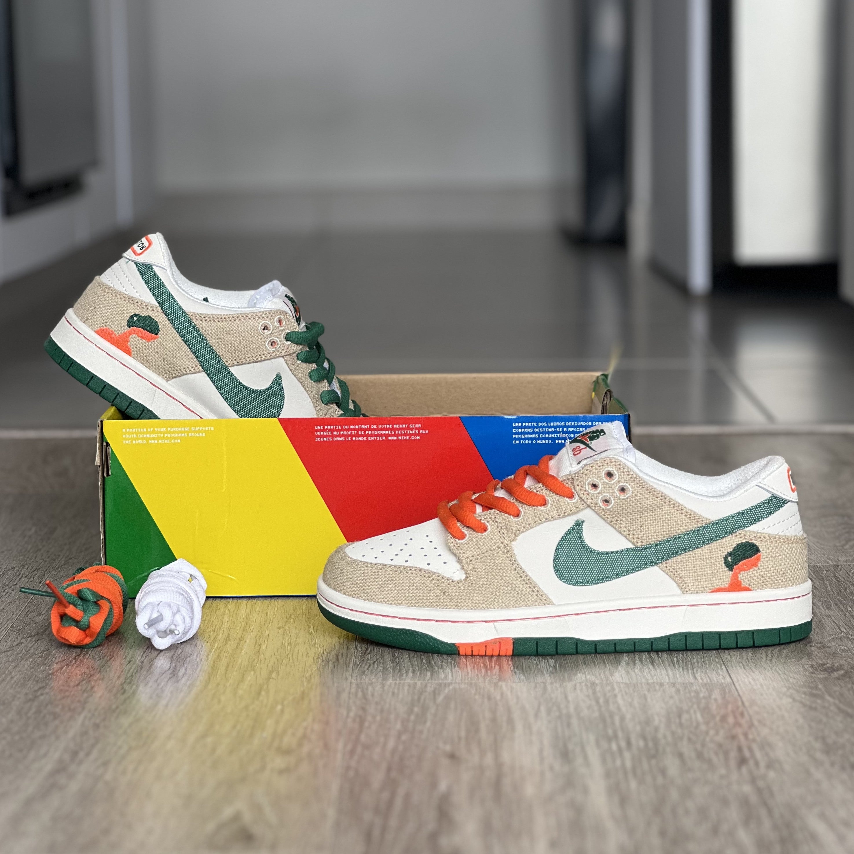 NIKE DUNK SB / JARRITO - Low