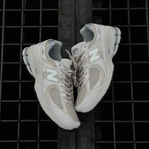 New Balance 2002R / White Cream