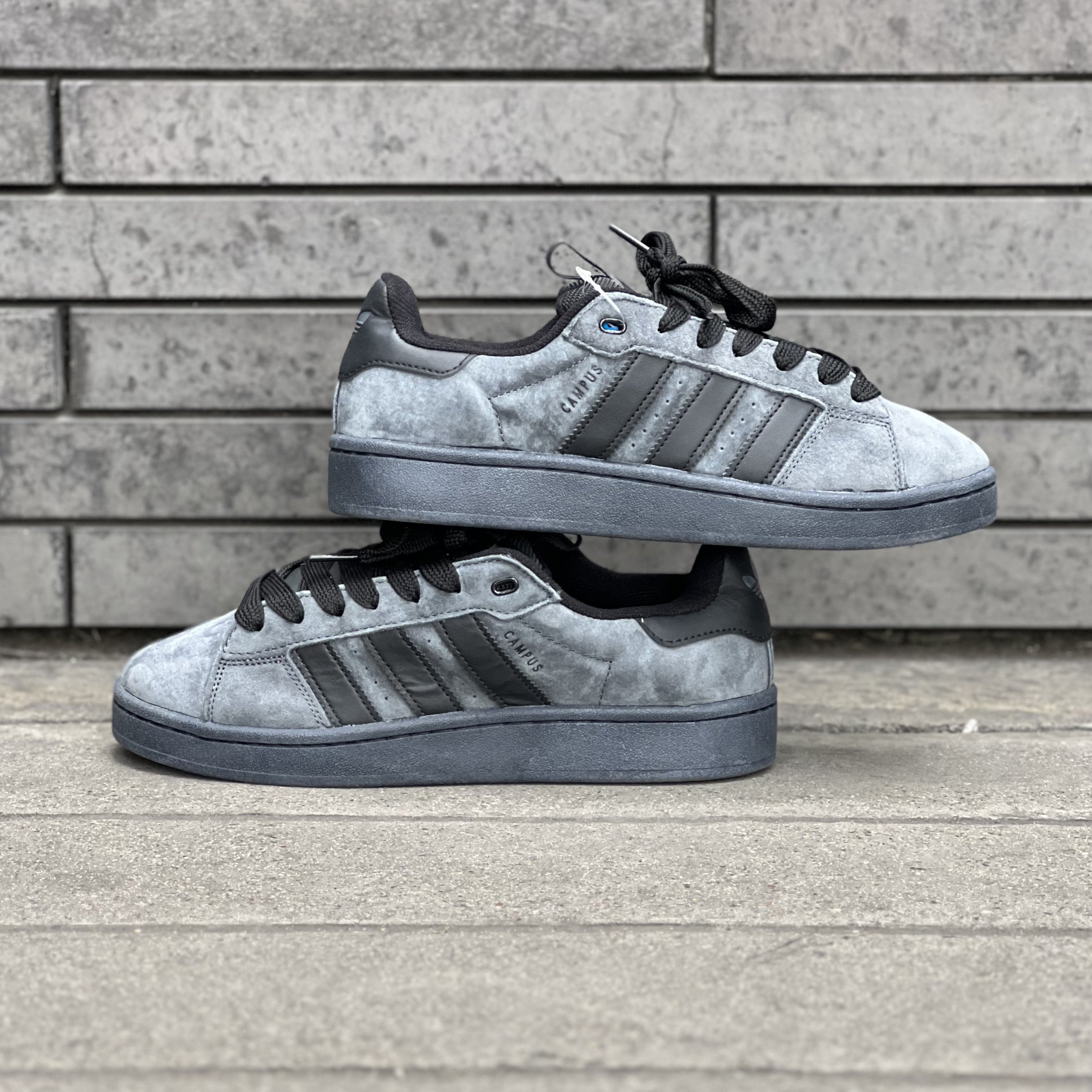 Adidas Campus 00's / Carbon Black