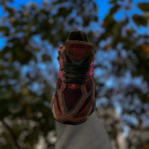 New Balance 9060 / Rich Oak Burgundy
