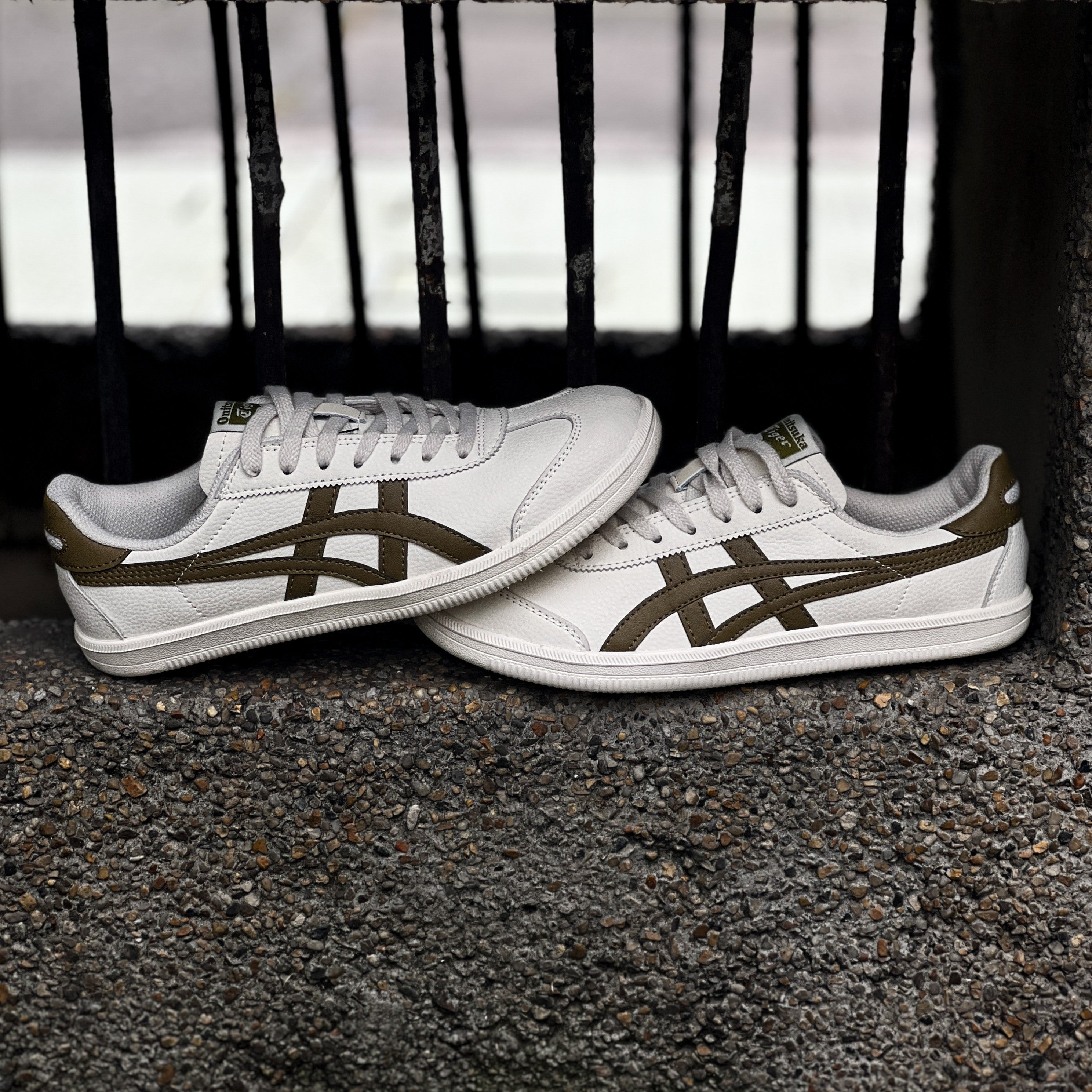 Onitsuka Tiger Tokuten / White Moss Green