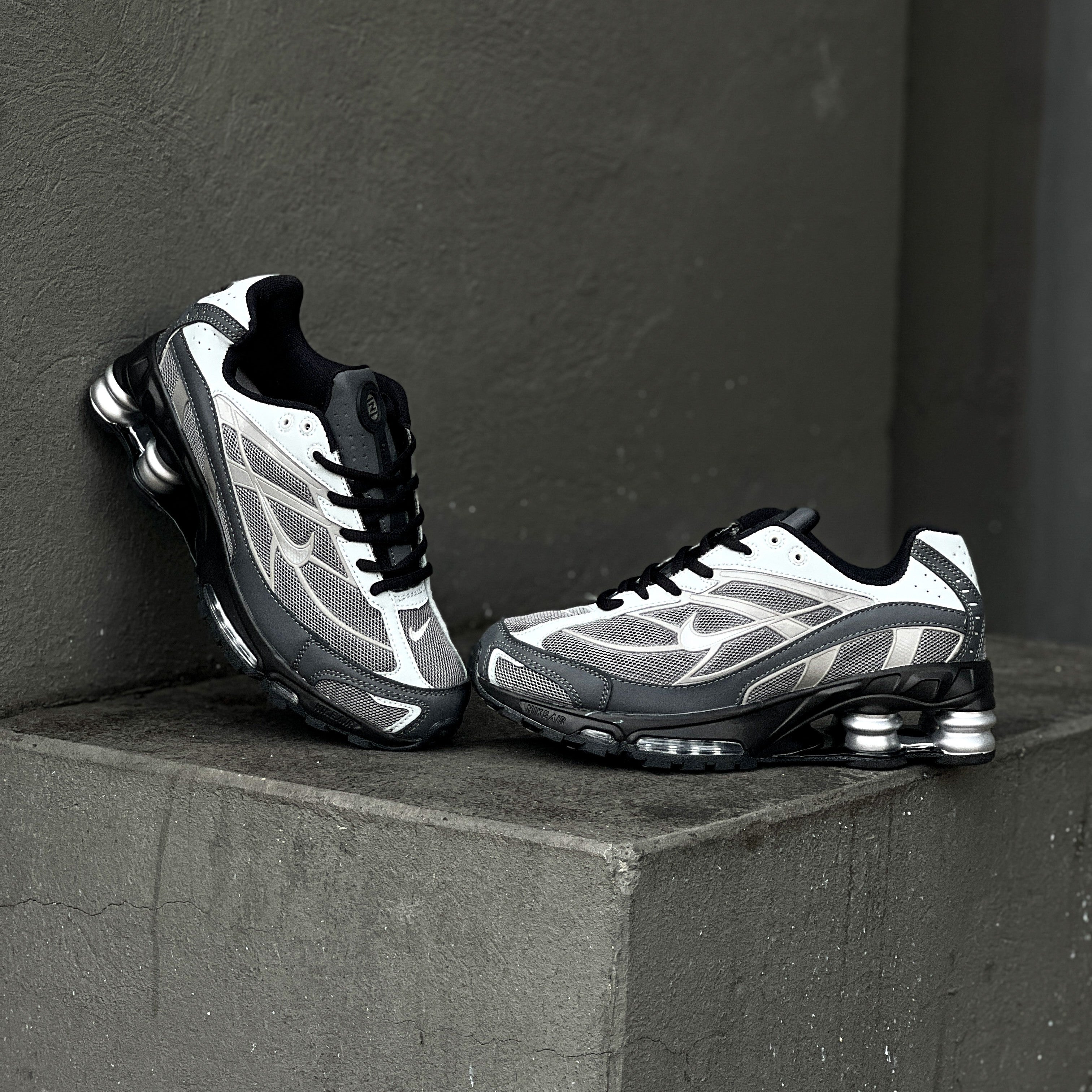 Nike Shox Ride 2 / Light Graphite & Black