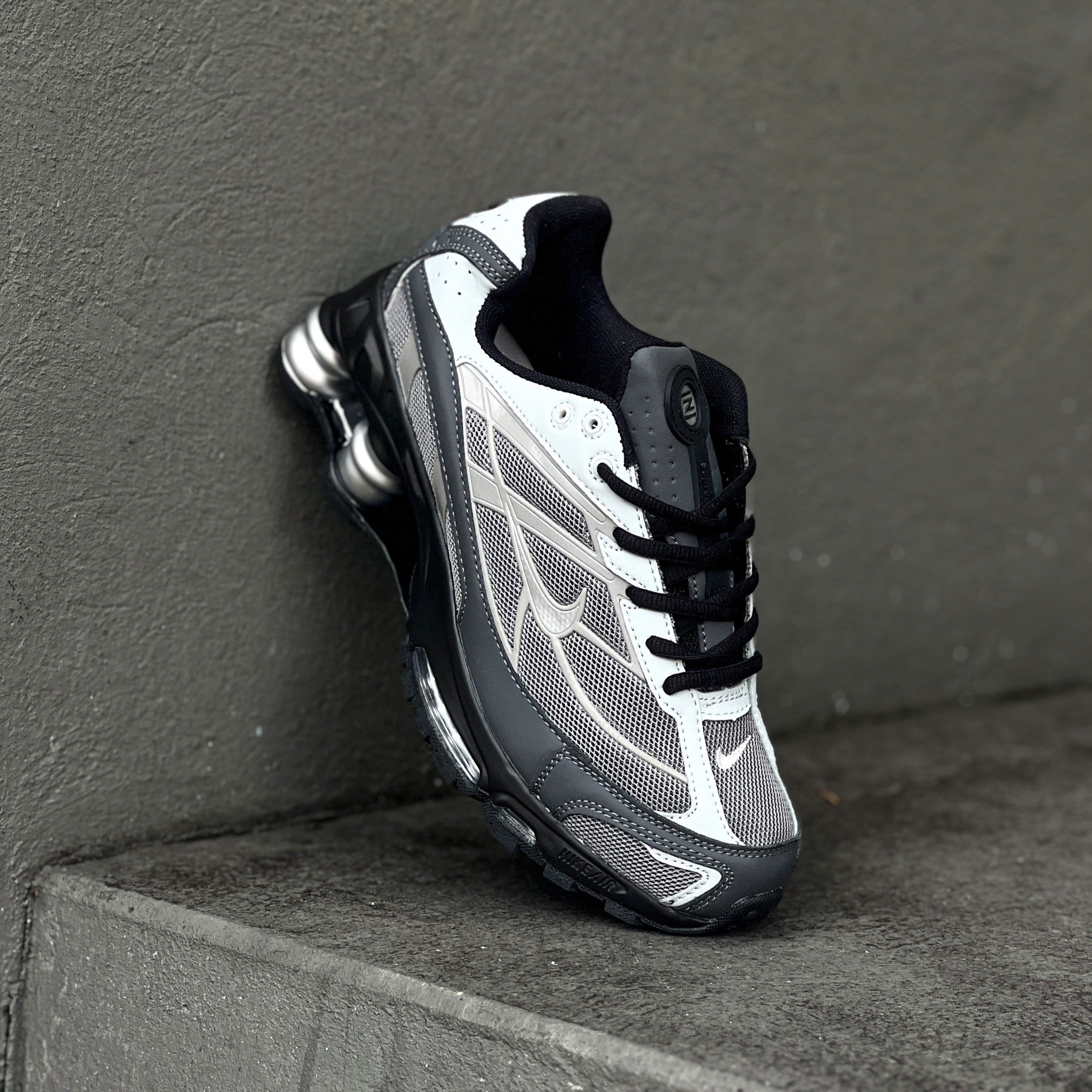 Nike Shox Ride 2 / Light Graphite & Black