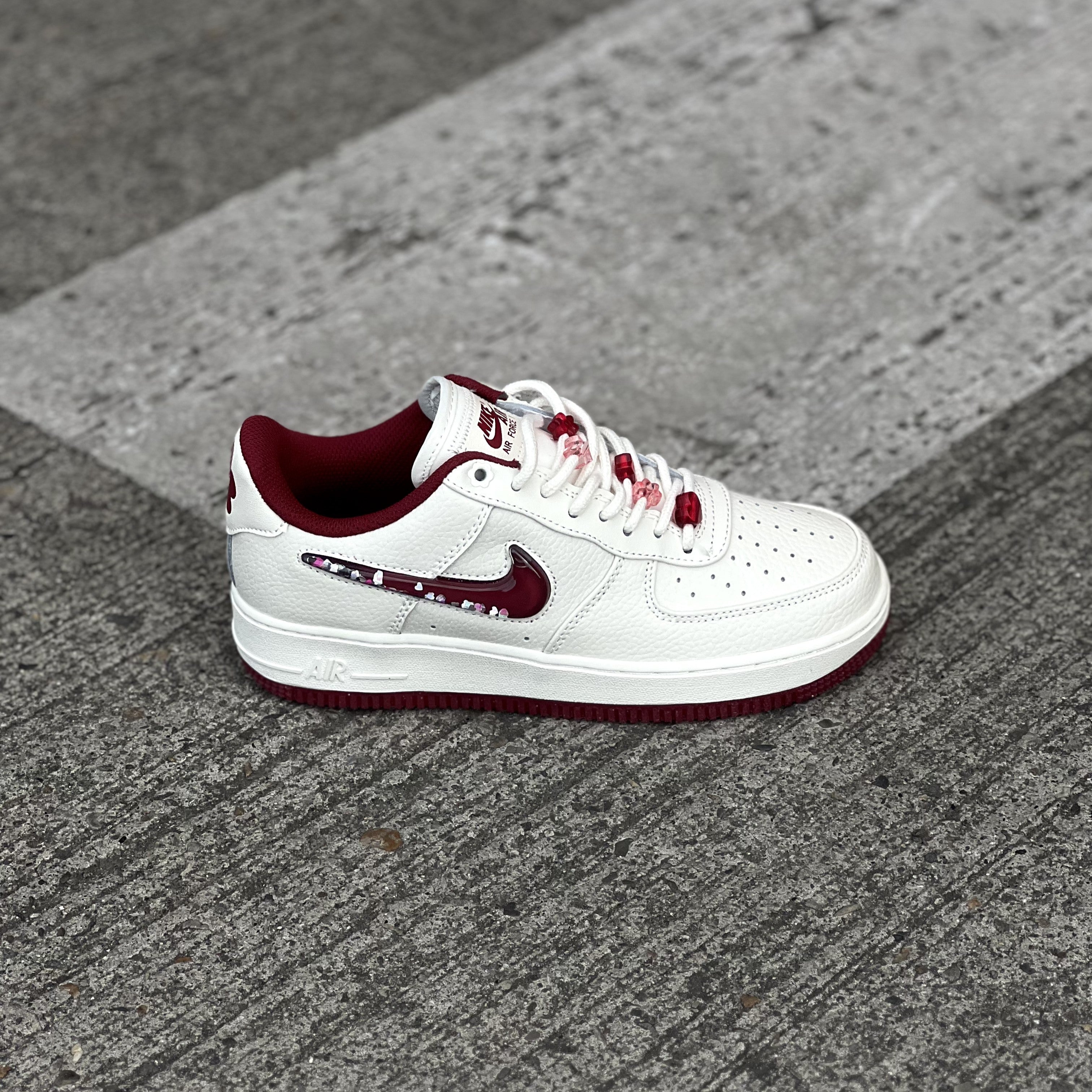 Nike Air Force 1 / valentine's Day 24
