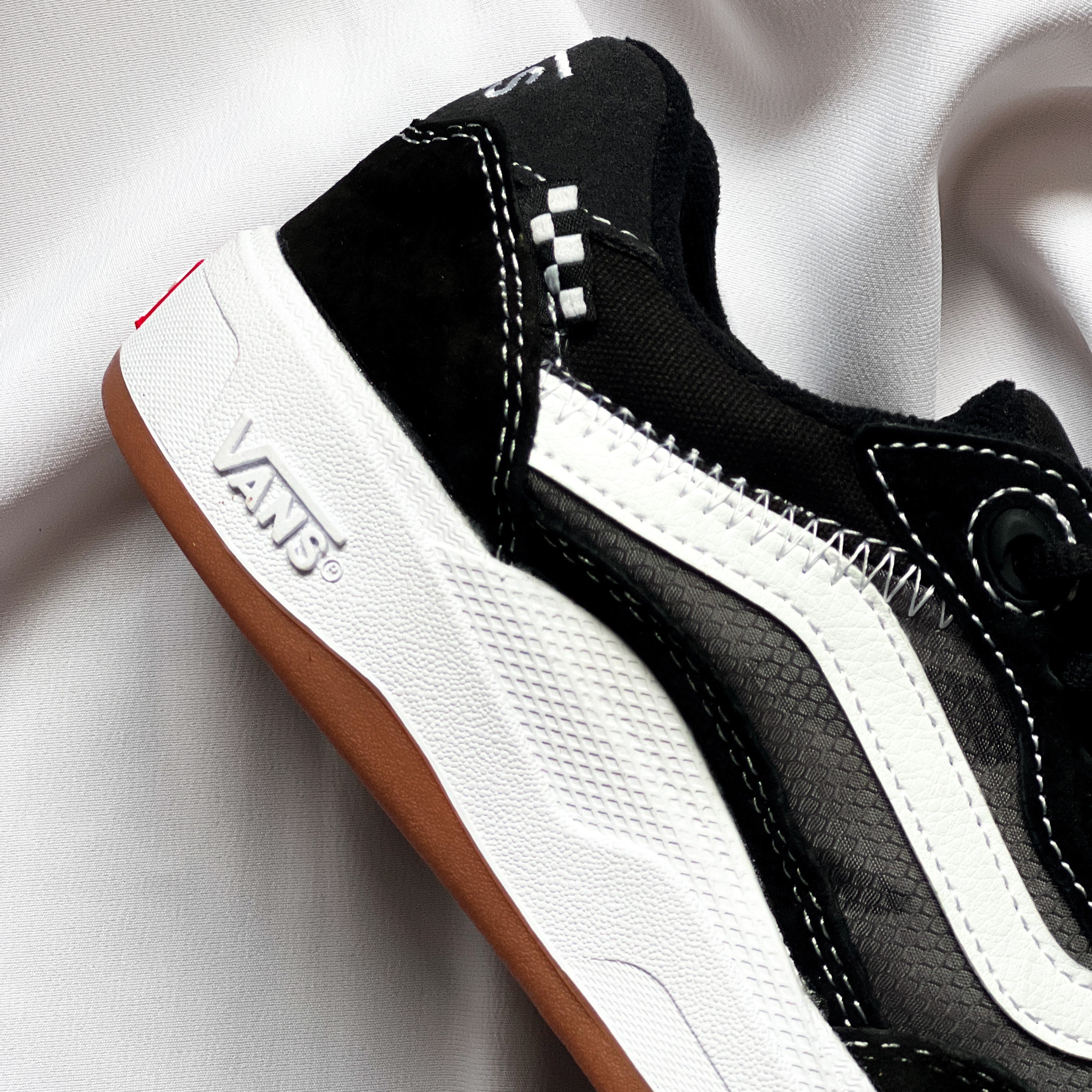 VANS Wayvee