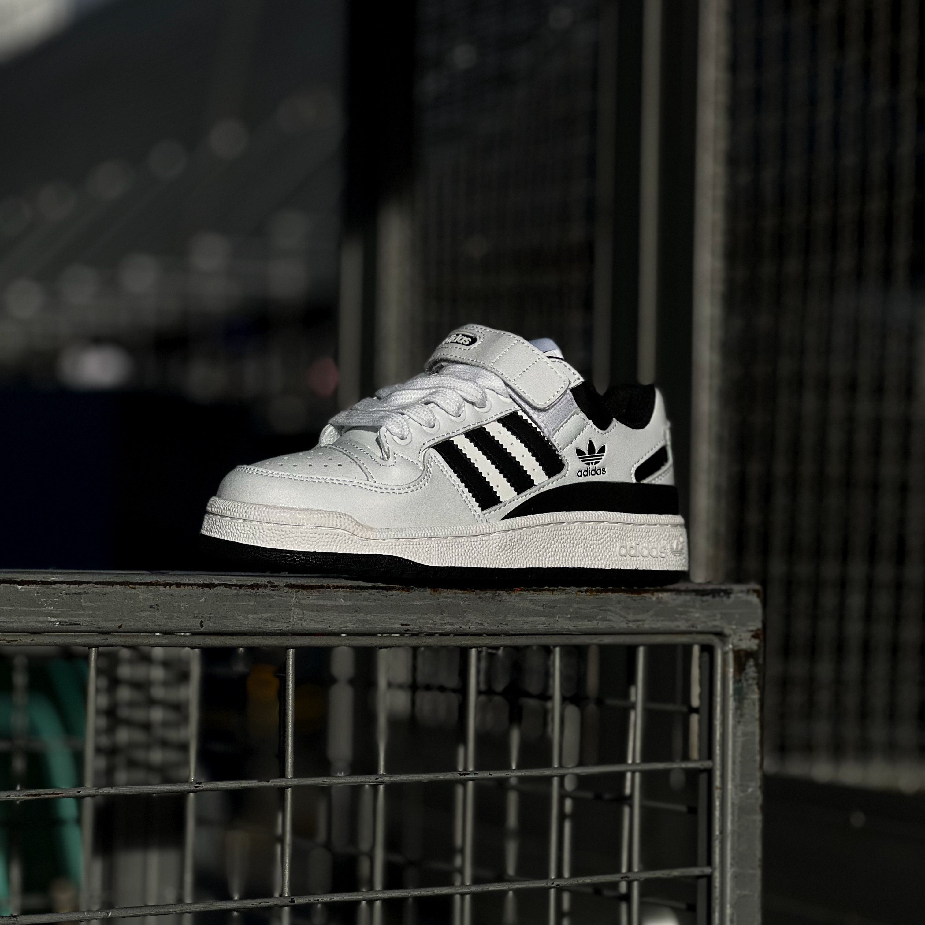 Adidas Forum Classic