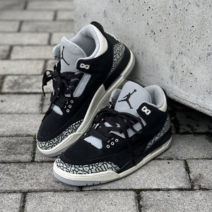 Air Jordan III / Off Noir