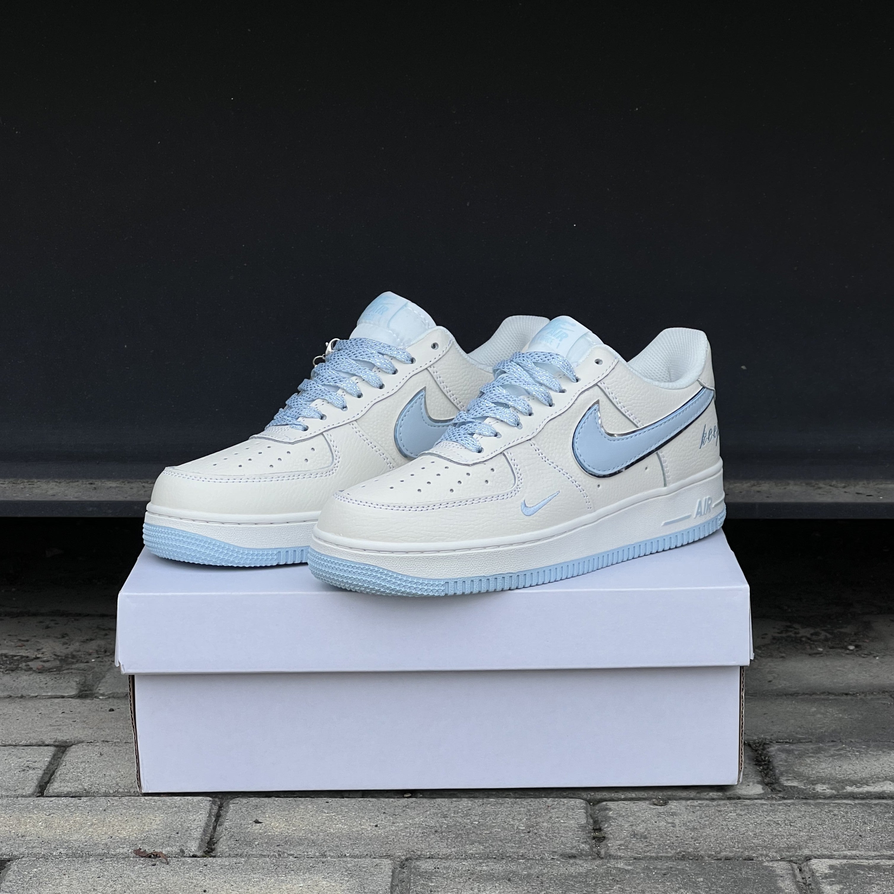 Nike Air Force 1 / Fresh Baby Blue