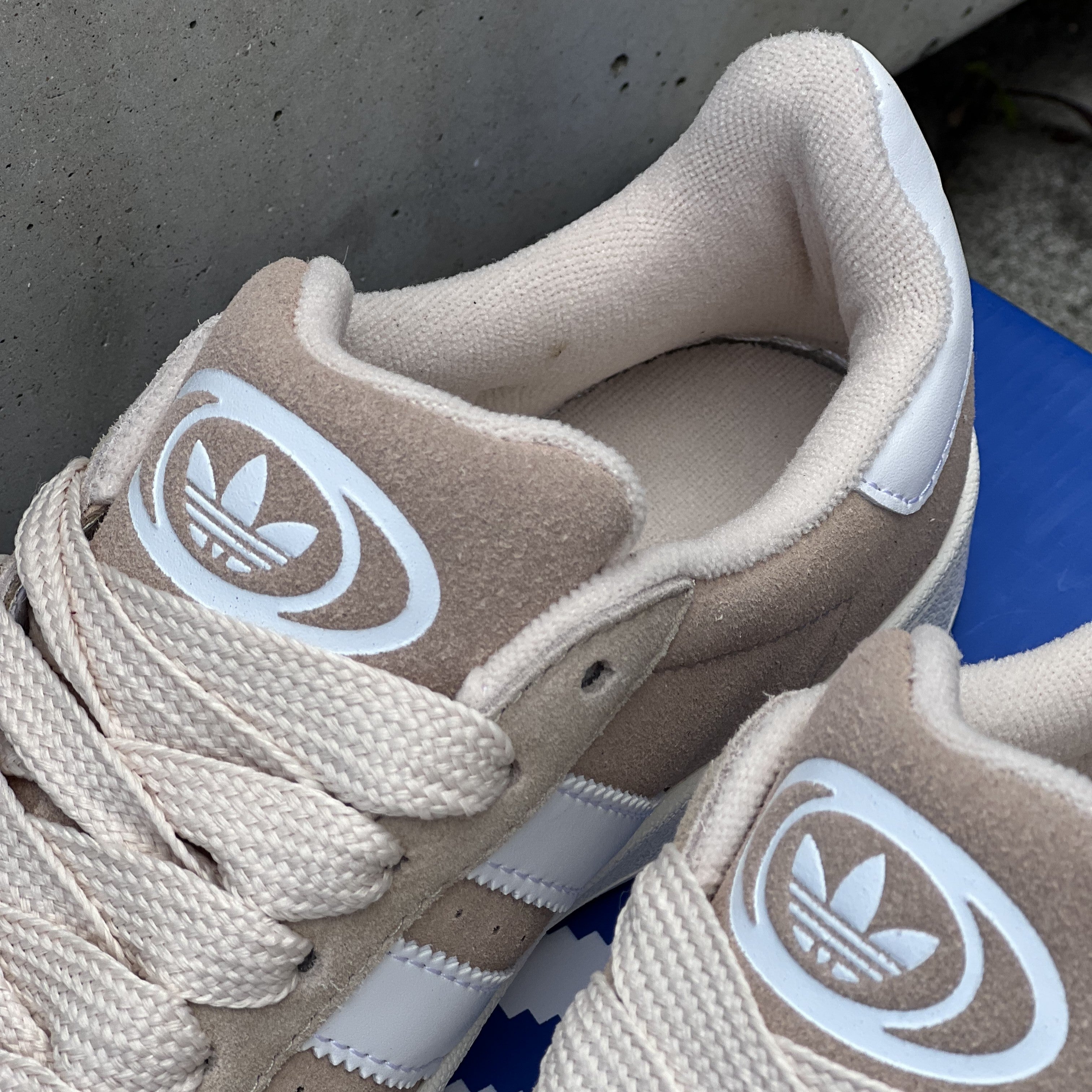 Adidas Campus 00's / Beige