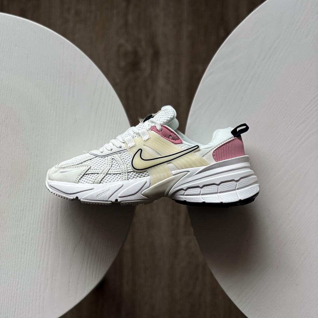 NIKE V2K RUN / White Pink
