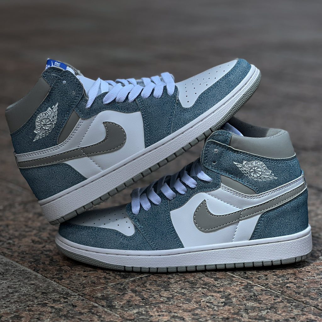 Air Jordan I / Hyper Royal - Mid