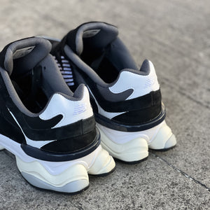 New Balance 9060 / Black White