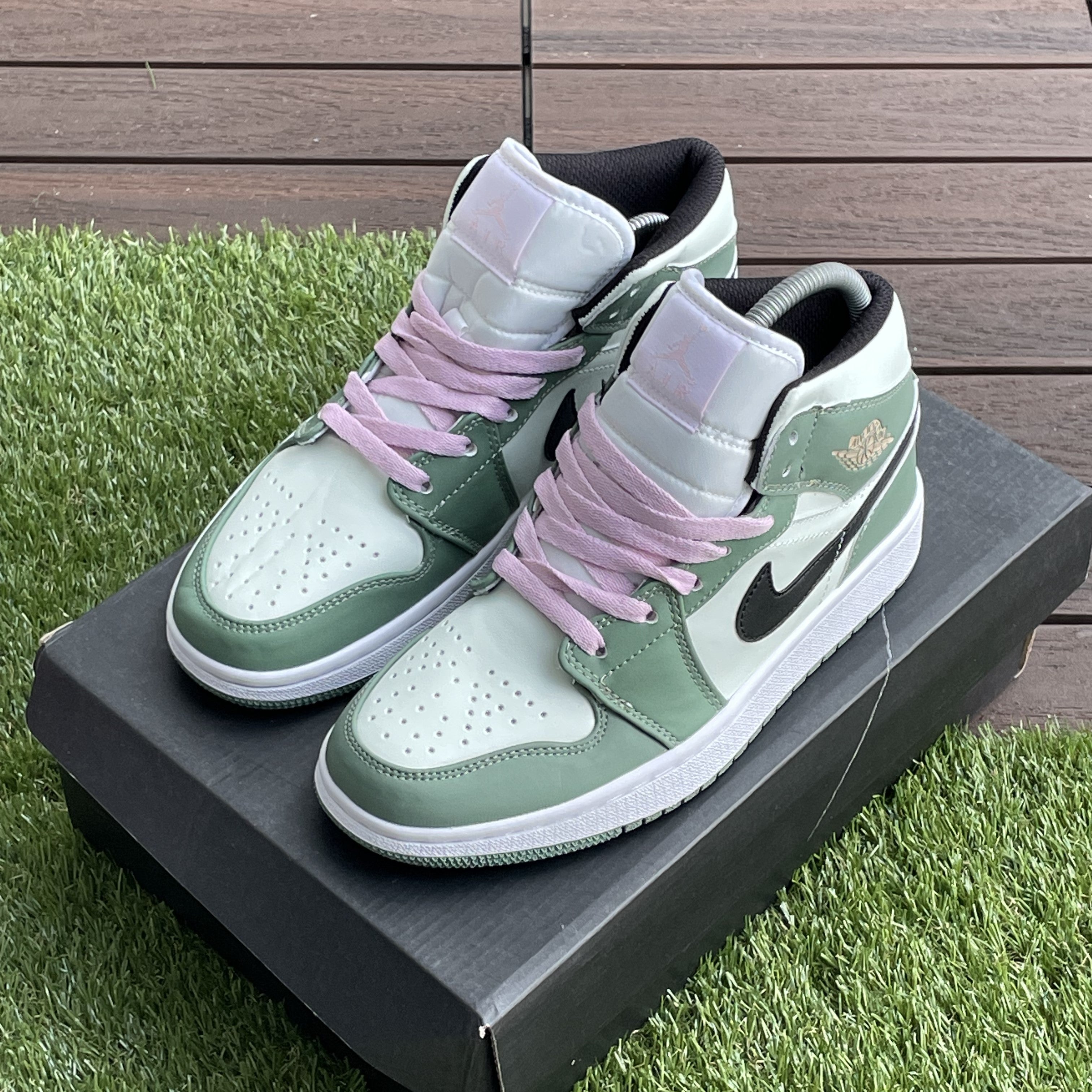 Air Jordan I / Dutch Green - Mid