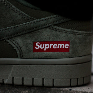 NIKE DUNK SB x SUPREME - Low