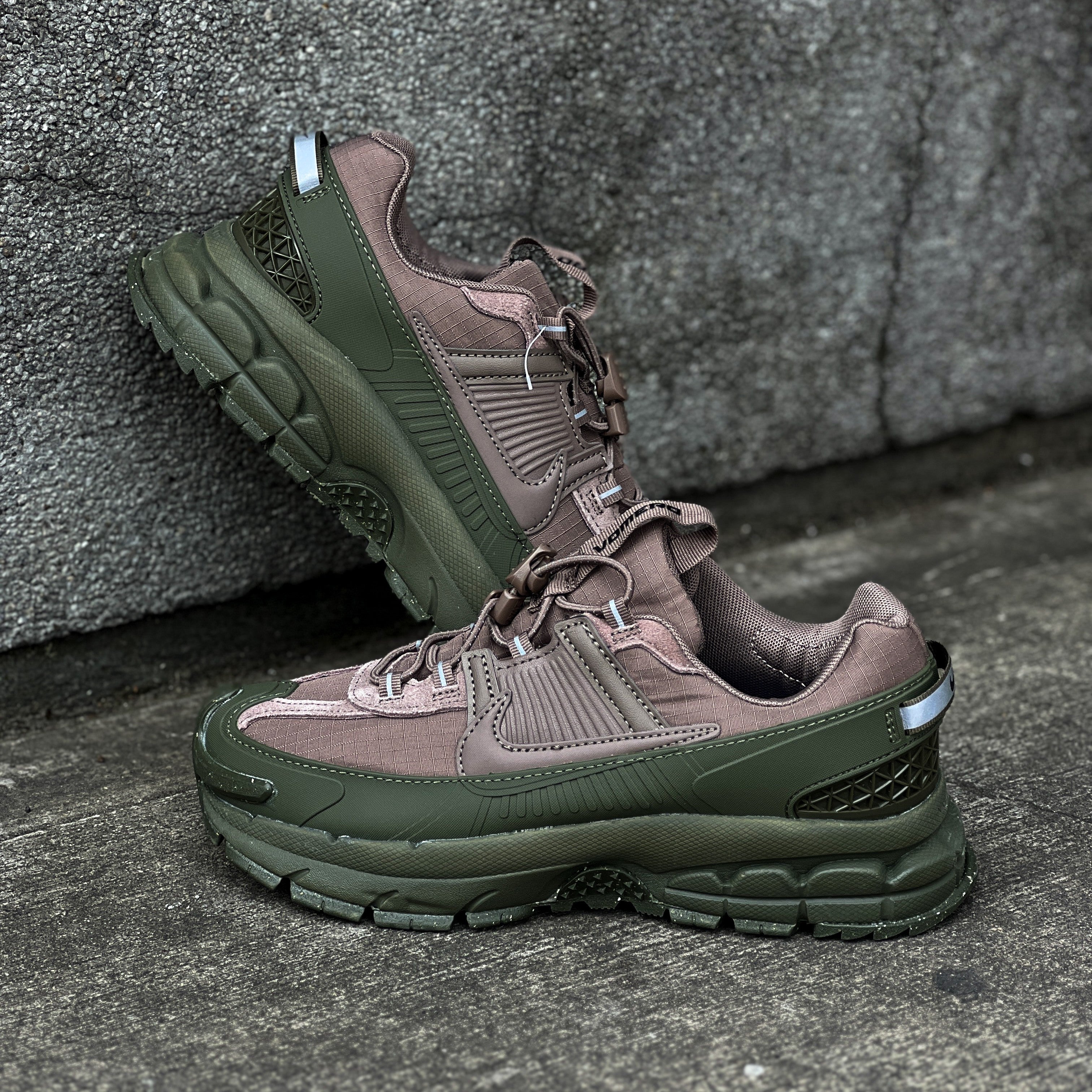 Nike Zoom Vomero 5 Roam / Forest Green