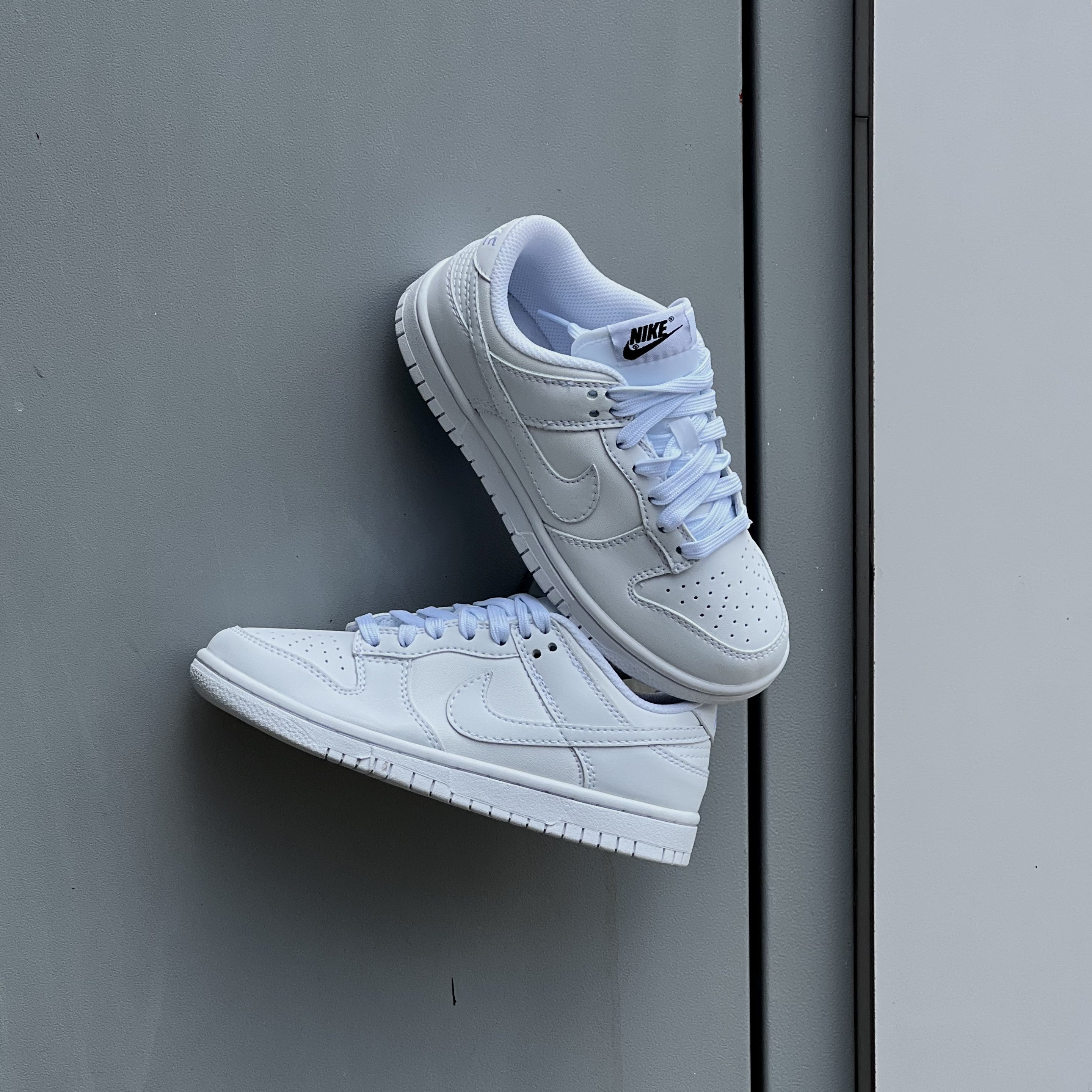 NIKE DUNK SB / Triple White - Low