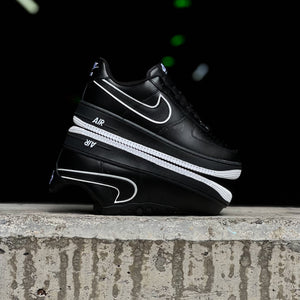 Nike Air Force 1 / Black White sole