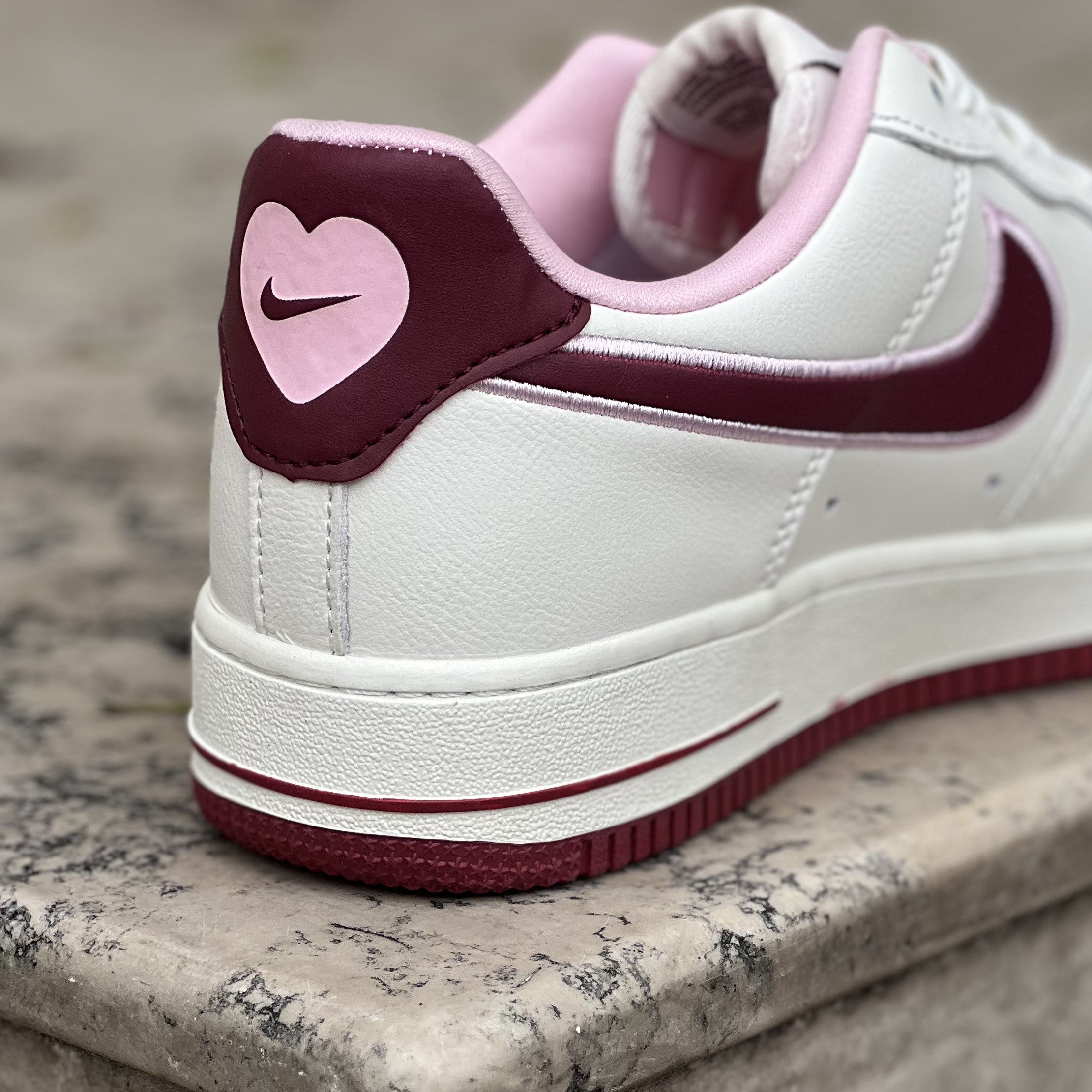 Nike Air Force 1 / valentine's Day 23