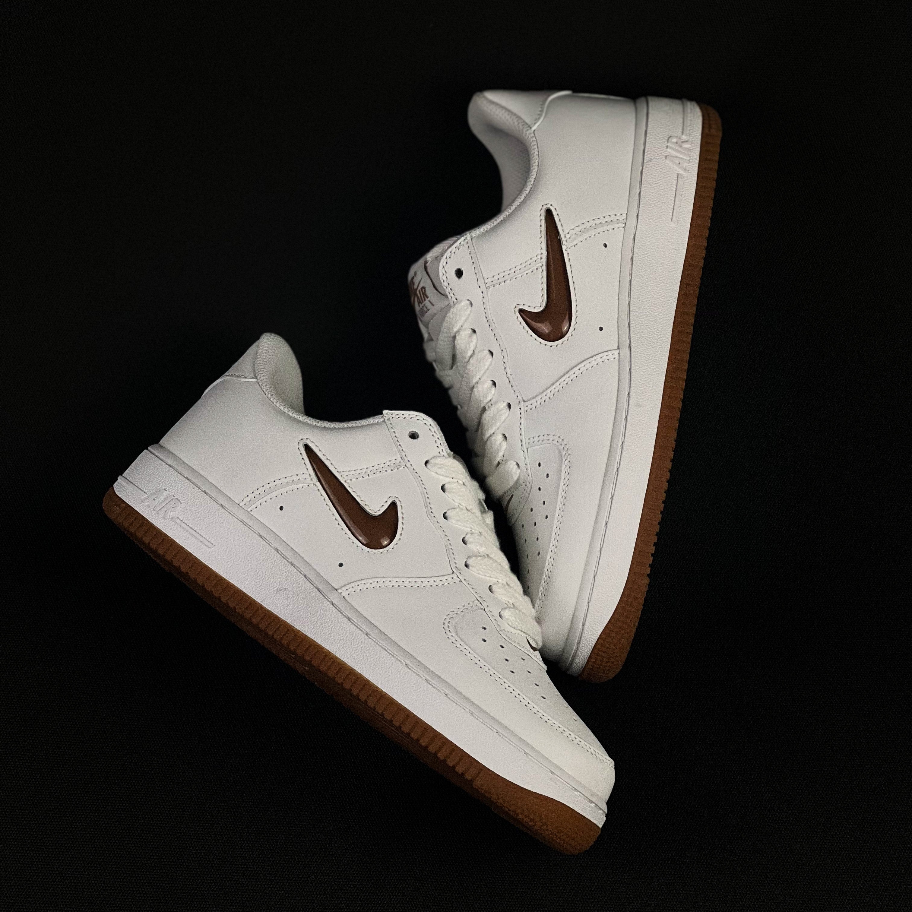 Nike Air Force 1 / "Color of the Month" -  Low Retro