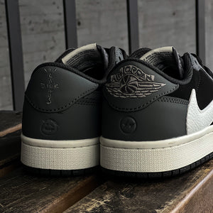 Air Jordan 1 / Travis Scott Low