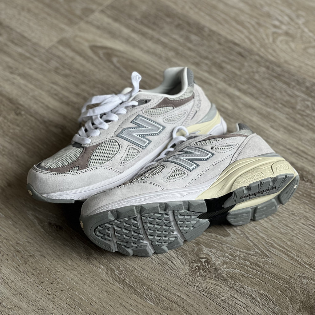 New Balance 990 / Nimbus Cloud - Teddy Santis MiUSA